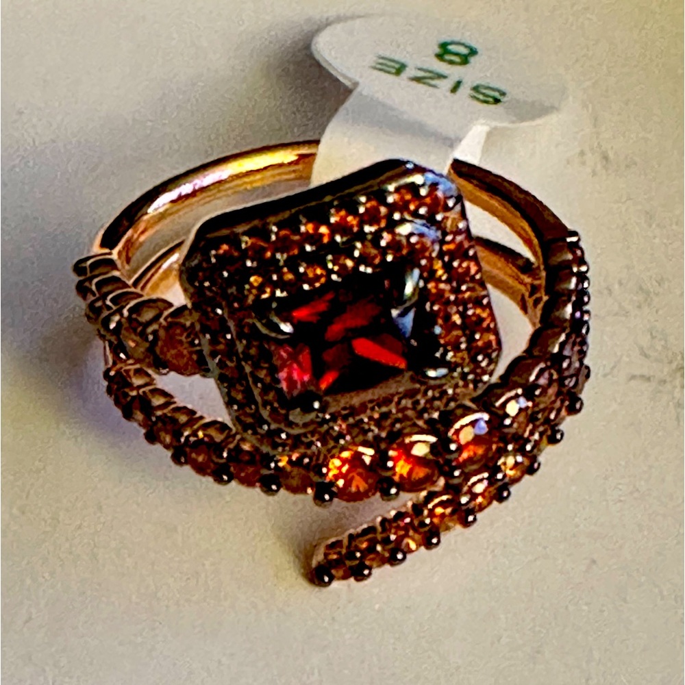 Bomb Party RBP6833 "Swirl of Sparkle" Sz 8 Rose Gold plating Jan 2024 birthday